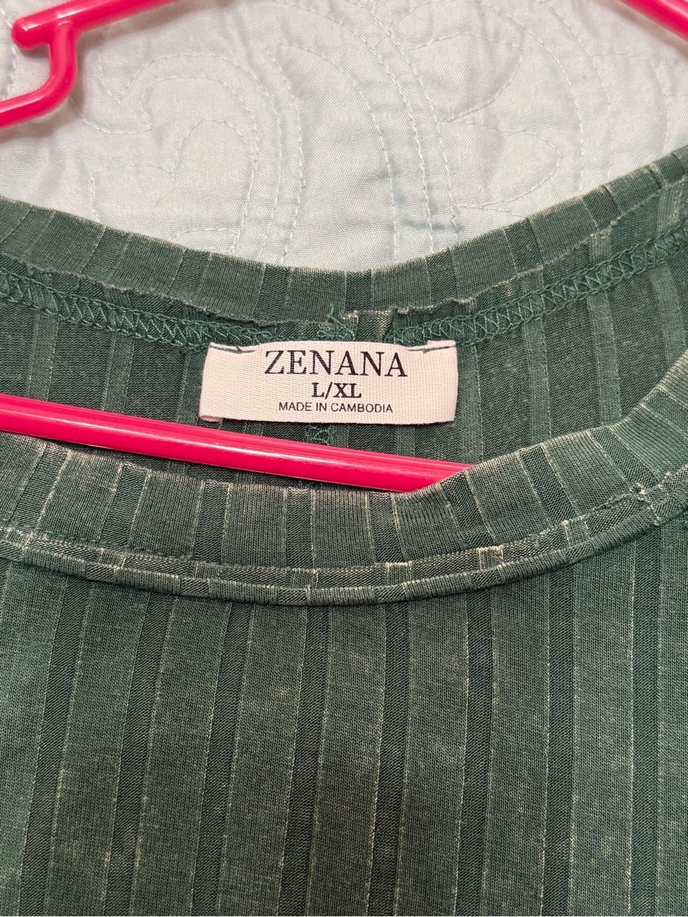2 Boutique Tops- Zenana Short Sleeve Green & Black- size L/XL - Picture 14 of 15